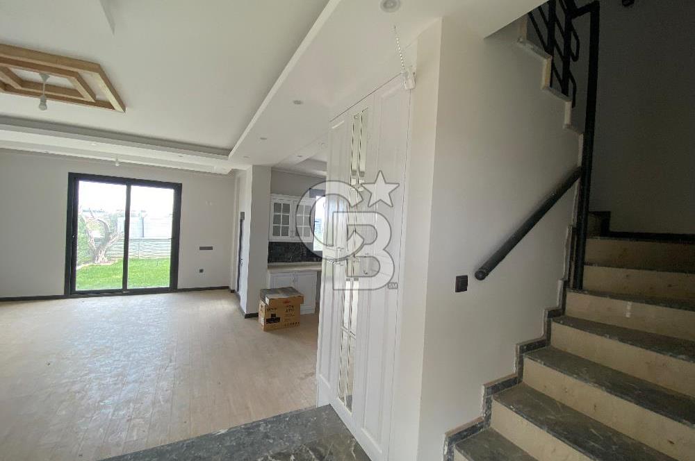 Ayrancılar Havuzlu Site İçerisinde Satılık Villa 