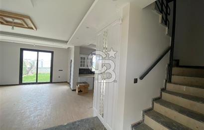 Ayrancılar Havuzlu Site İçerisinde Satılık Villa 