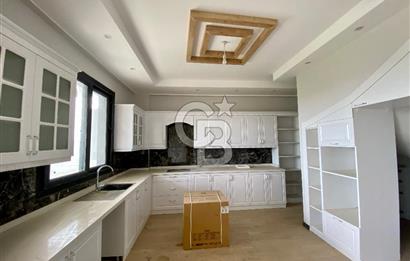 Ayrancılar Havuzlu Site İçerisinde Satılık Villa 