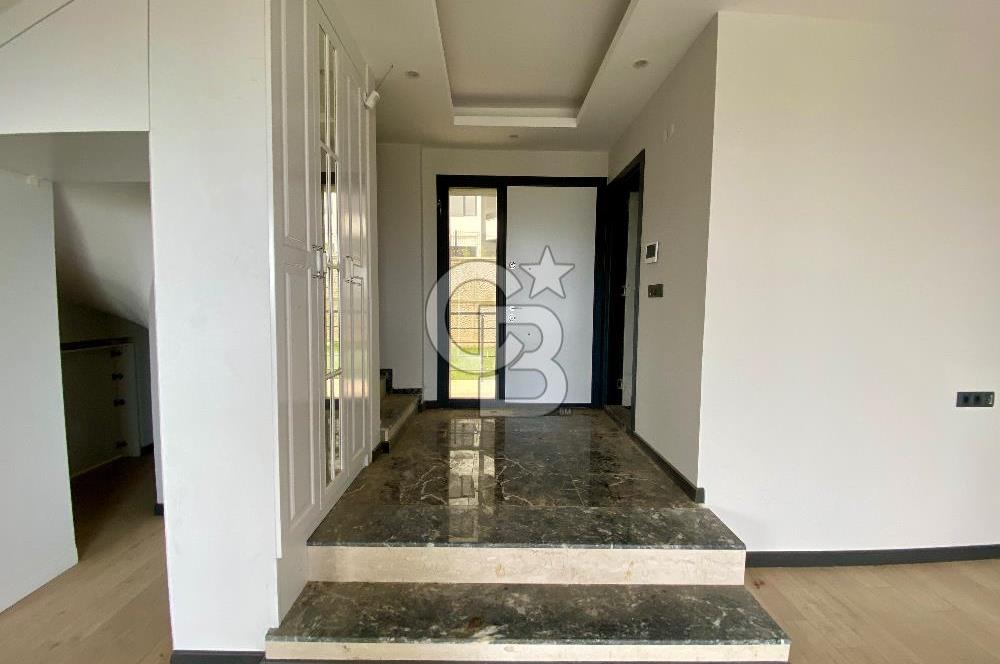 Ayrancılar Havuzlu Site İçerisinde Satılık Villa 