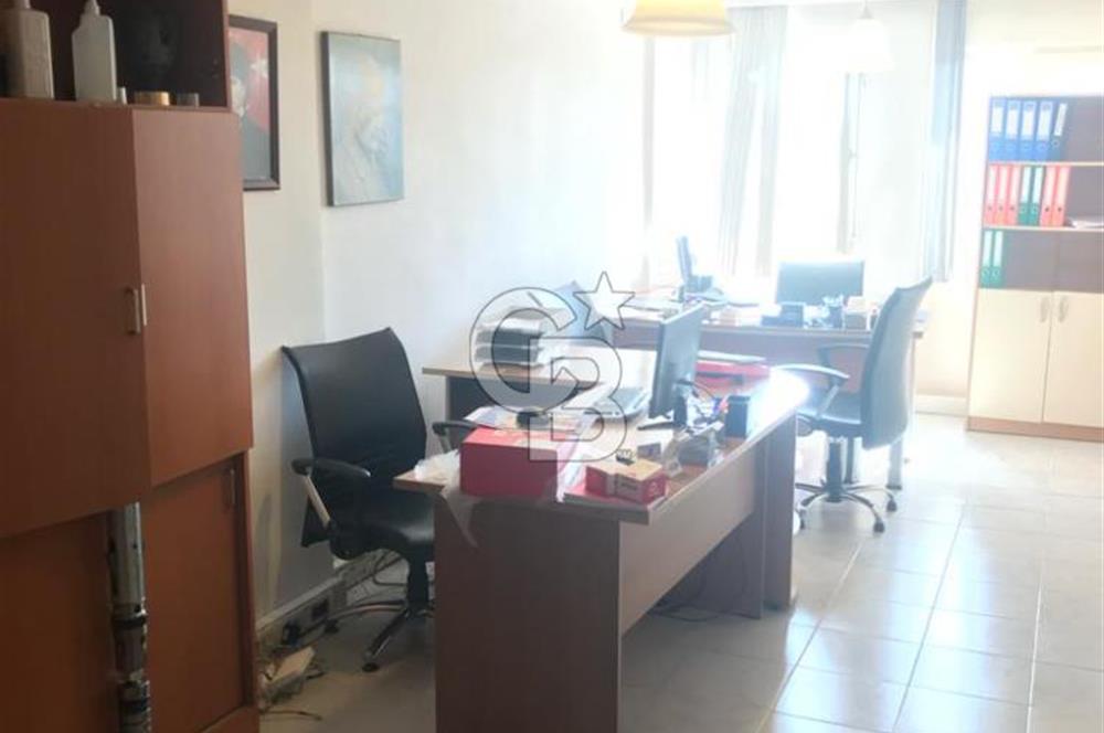 OSTİM İŞ MERKEZİ BLOKLARINDA BAKIMLI SATILIK OFİS