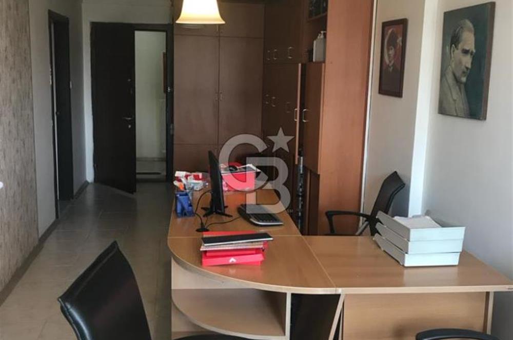OSTİM İŞ MERKEZİ BLOKLARINDA BAKIMLI SATILIK OFİS