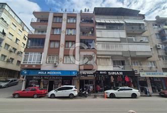 Burak Kul dan Buca Şirinyer Menderes Caddesinde Bakımlı Daire