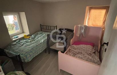 UMURBEY'DE 4+1 İKİ KATLI SATILIK BAKIMLI TAŞ EV