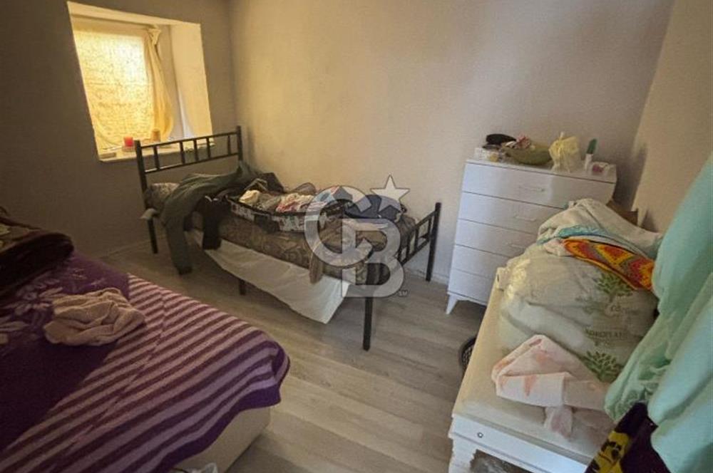UMURBEY'DE 4+1 İKİ KATLI SATILIK BAKIMLI TAŞ EV