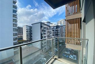 Marka Bornova Plus'ta Satılık 2+1 Çift Cephe Çift Balkon Daire