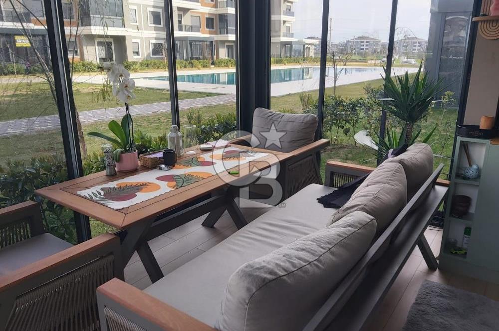 MENDERES CB POYRAZ'DAN HAVUZLU SİTE İÇİNDE HAVUZA BAKAN DAİRE