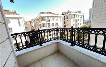 Sancaktepe Abdurrahmangazi de kasrı istanbul sitesinde 3+1 satılık