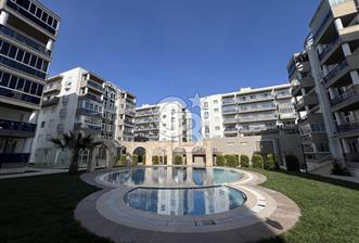 SIRÇA KÖŞKLERDE TERASLI, CADDE CEPHELİ, KIŞ BAHÇELİ LÜKS DAİRE