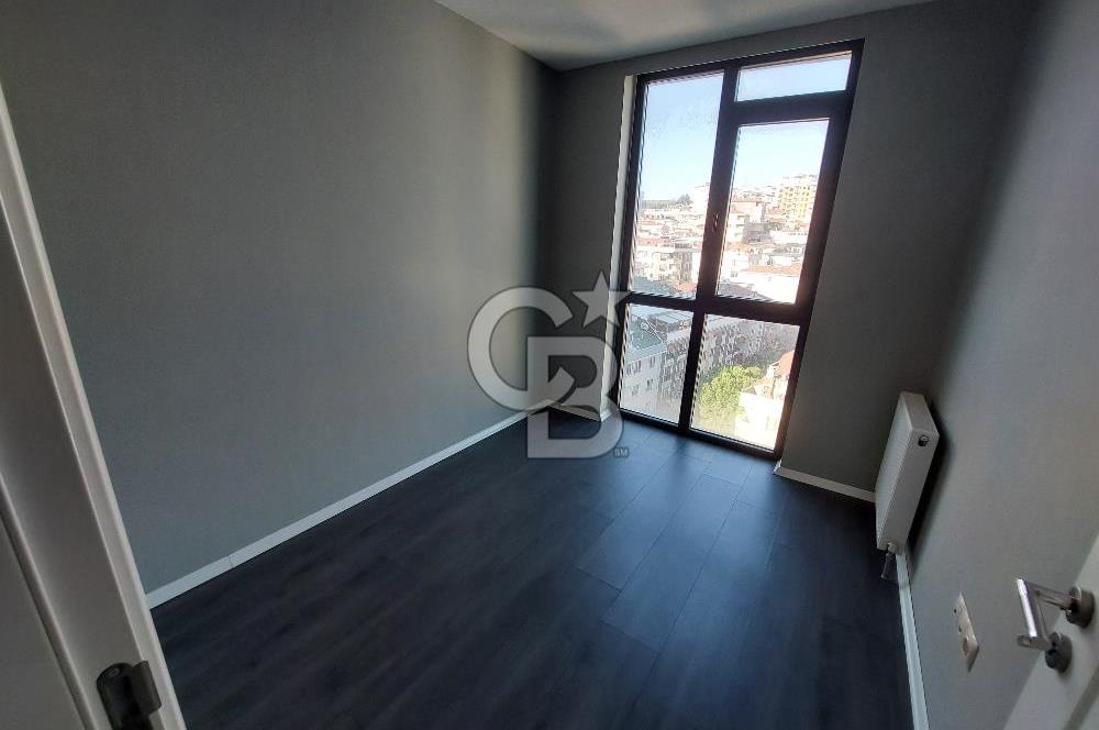 Pendik Portre Sahil sitesinde satılık uygun fırsat boş 2+1 daire