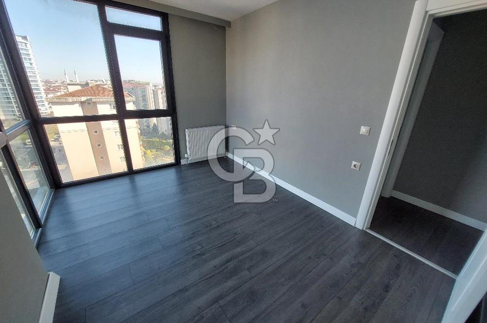 Pendik Portre Sahil sitesinde satılık uygun fırsat boş 2+1 daire