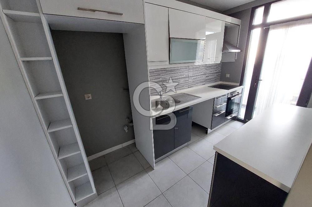 Pendik Portre Sahil sitesinde satılık uygun fırsat boş 2+1 daire