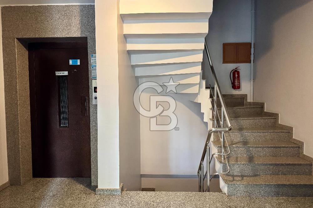 K.BAKKALKÖY’DE METROYA YAKIN GENÇ İSKÂNLI BİNADA TERAS DUBLEKSİ
