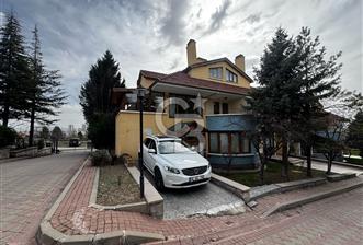 CB ADEN'DEN YEŞİLLİKLER İÇİNDE/5+1(3 BANYOLU)/JAKUZİLİ *VİLLA*