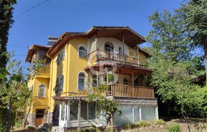 Mükemmel manzaralı, geniş bahçeli, 6+2, FIRSAT villa
