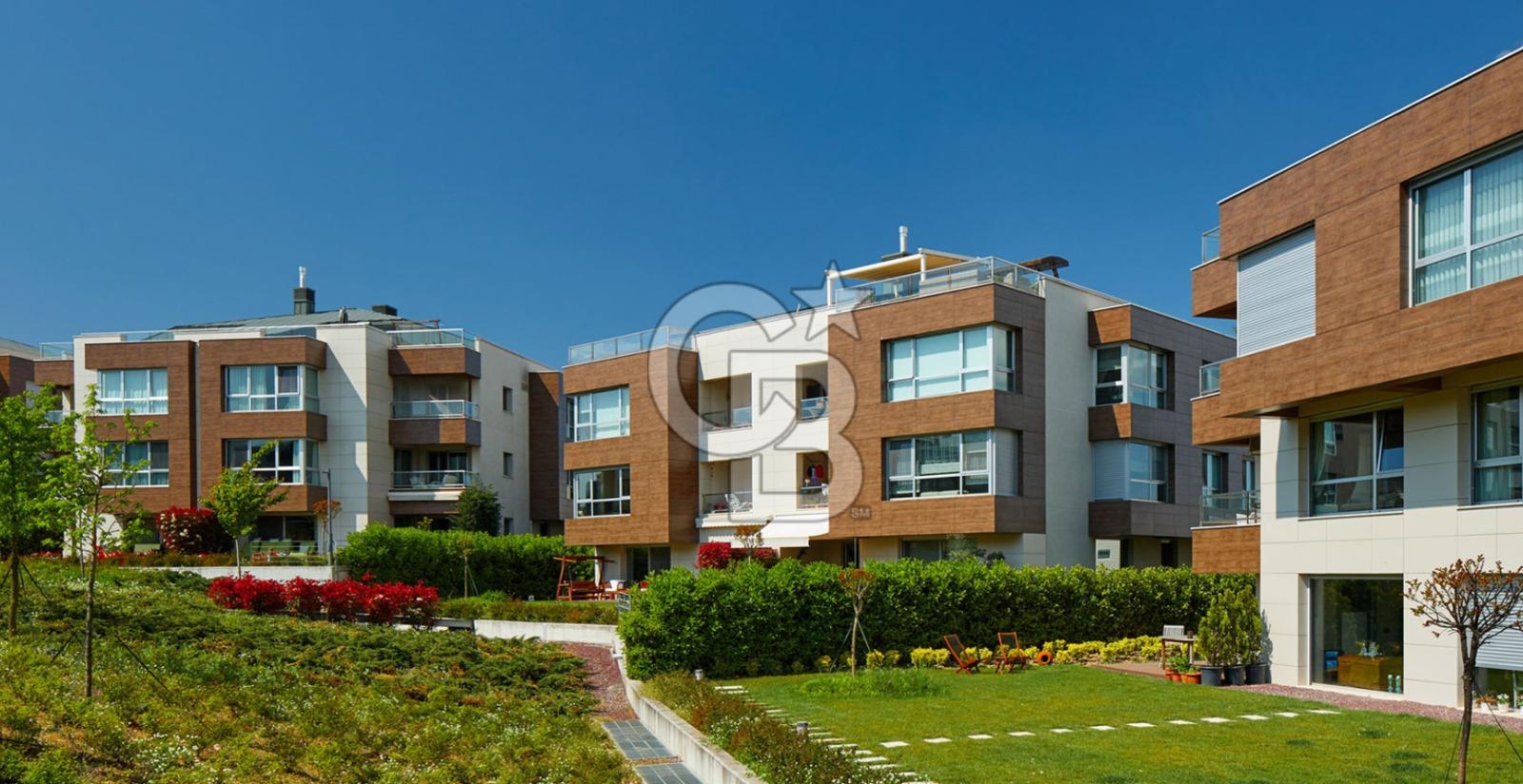 ÇENGELKÖY MESA 2011'DE 282 m²  5+2 ÇATI DUBLEKS 