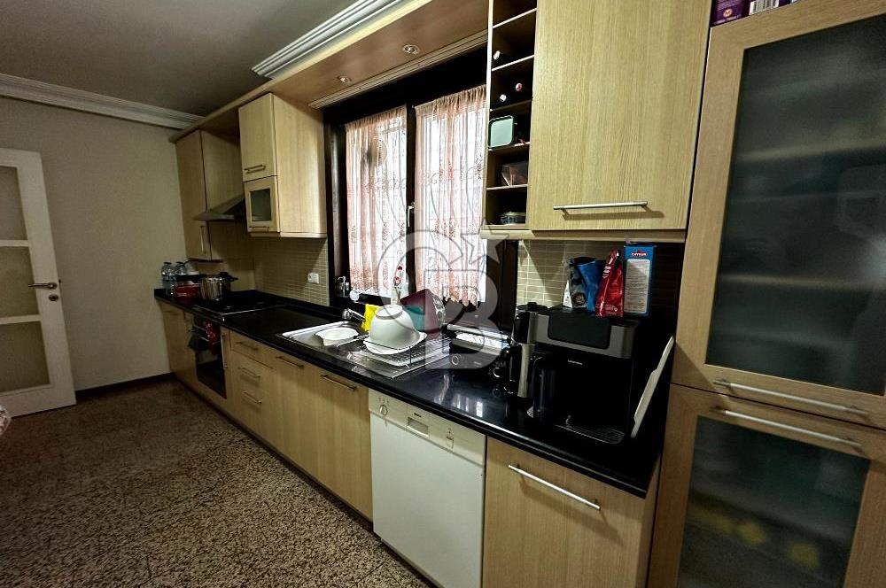 MEBUSEVLER ANKARA ÜNİ. - METRO YAKINI ARA KAT ÖN CEPHE 3+1 DAİRE