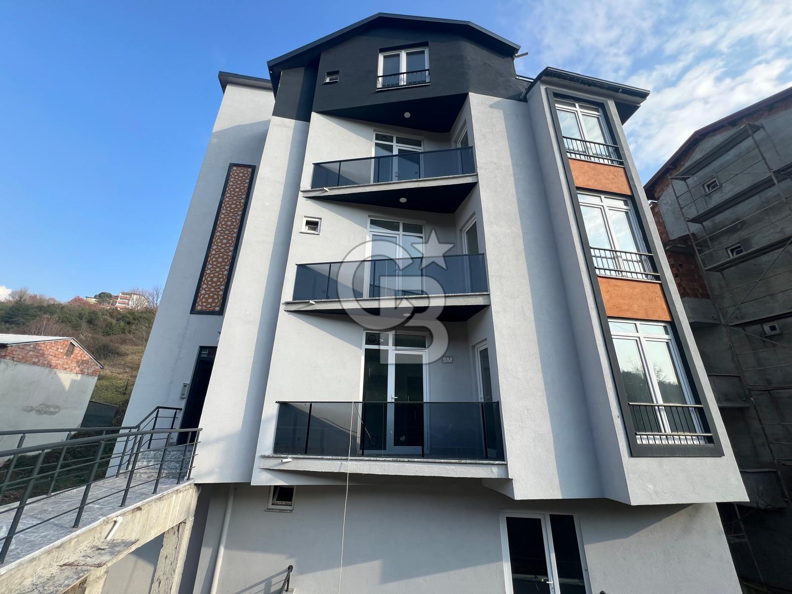 İZMİT ALİKAHYA'DA GENİŞ SIFIR 4+1ÇATI DUBLEKS SATILIK LÜKS DAİRE