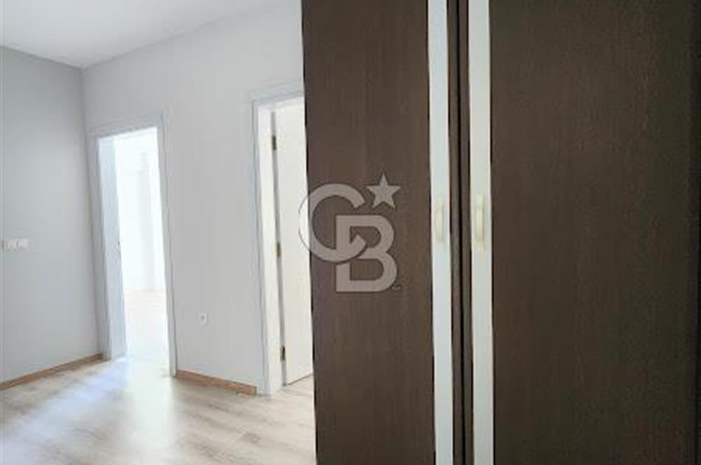 Değirmenönü'nde Çınara Yakın 186 M² Ara Kat Satılık 4+1 Daire