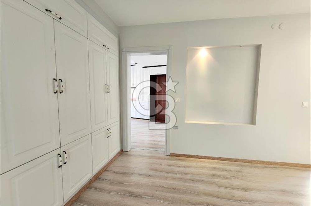 Değirmenönü'nde Çınara Yakın 186 M² Ara Kat Satılık 4+1 Daire