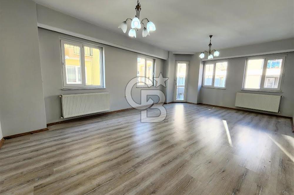 Değirmenönü'nde Çınara Yakın 186 M² Ara Kat Satılık 4+1 Daire