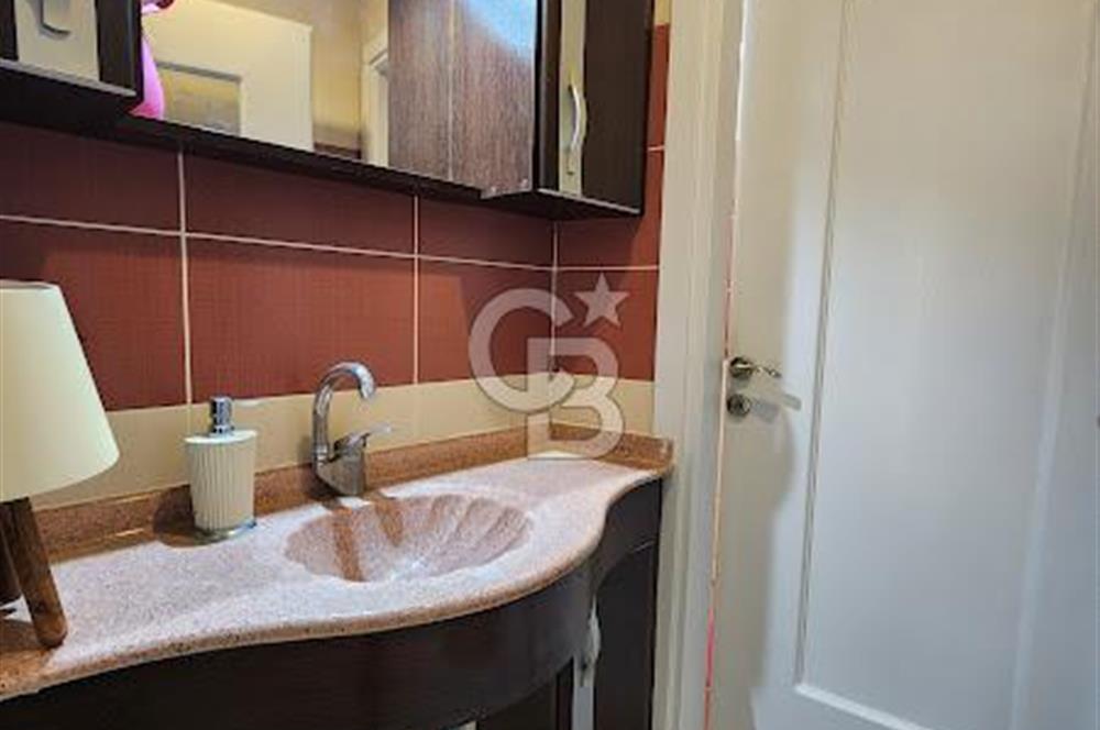 Değirmenönü'nde Çınara Yakın 186 M² Ara Kat Satılık 4+1 Daire