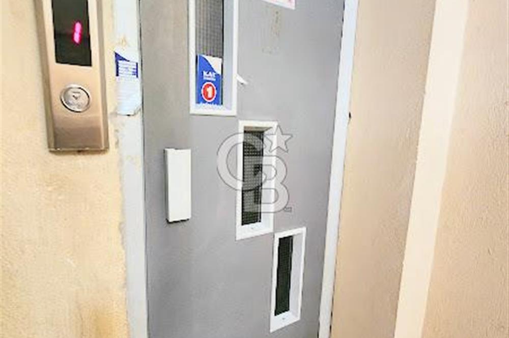 Değirmenönü'nde Çınara Yakın 186 M² Ara Kat Satılık 4+1 Daire