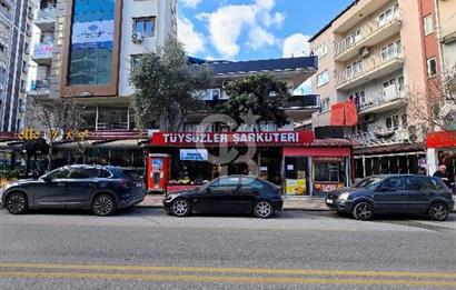 Kıbrıs Şehitleri Caddesi Üzeri Satılık Komple Bina 
