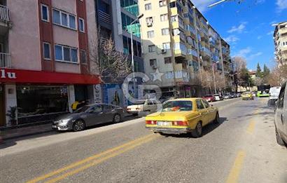 Kıbrıs Şehitleri Caddesi Üzeri Satılık Komple Bina 