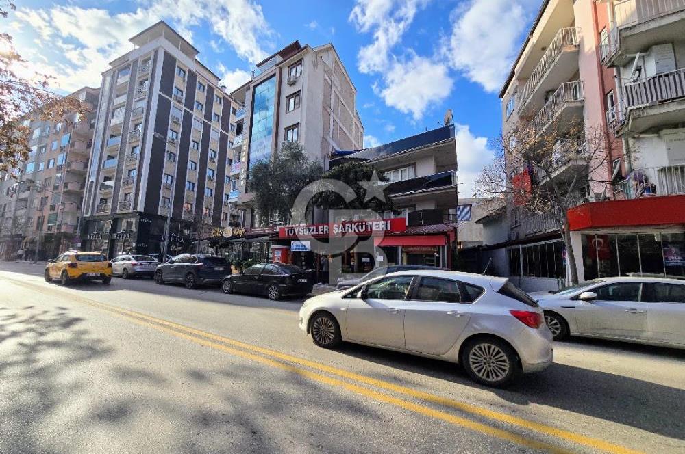 Kıbrıs Şehitleri Caddesi Üzeri Satılık Komple Bina 