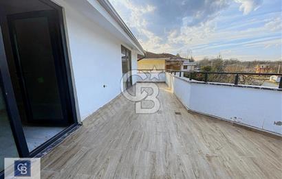 SAPANCA YOLU ÜZERİNDE 8+1 VİLLA VE DÜKKANI SATILIKTIR