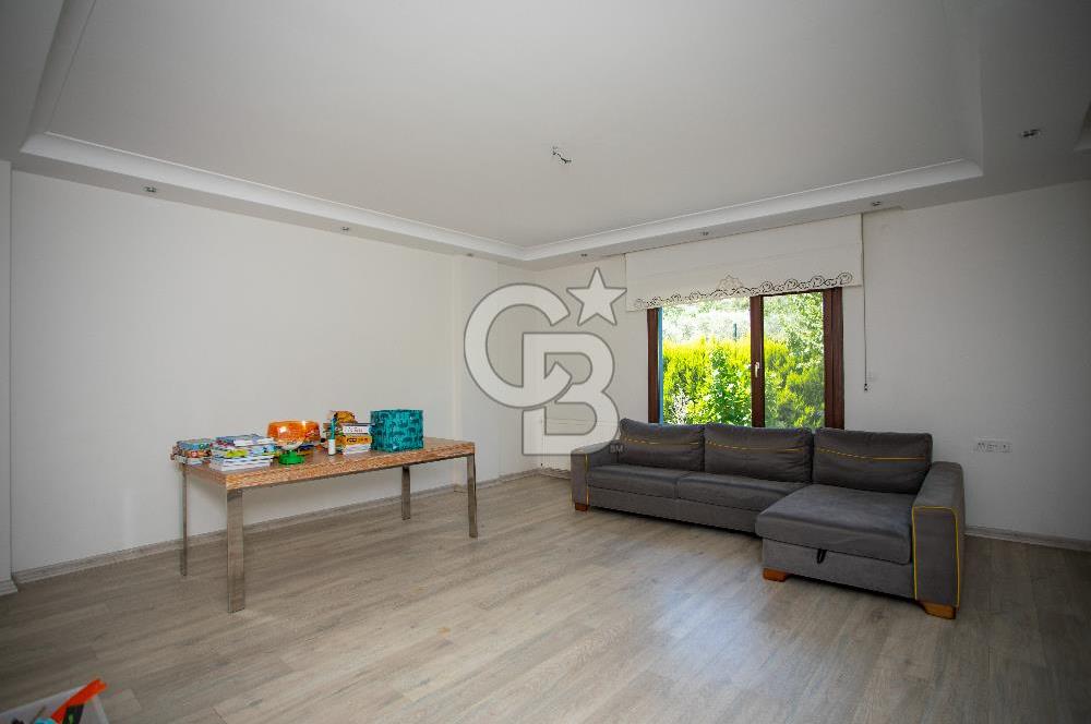 İzmir, Kemalpaşa, Çiniliköy 6+1 Satılık Villa