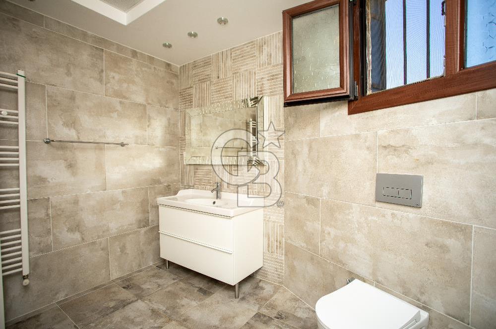 İzmir, Kemalpaşa, Çiniliköy 6+1 Satılık Villa