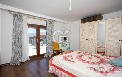 İzmir, Kemalpaşa, Çiniliköy 6+1 Satılık Villa