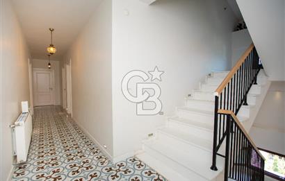 İzmir, Kemalpaşa, Çiniliköy 6+1 Satılık Villa