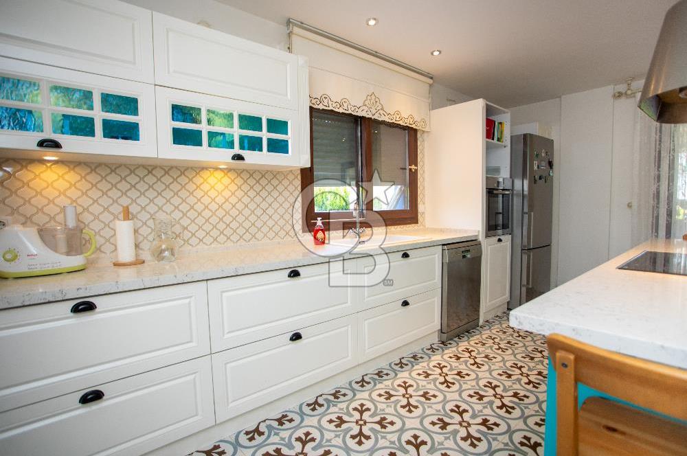İzmir, Kemalpaşa, Çiniliköy 6+1 Satılık Villa