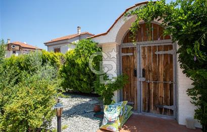 İzmir, Kemalpaşa, Çiniliköy 6+1 Satılık Villa
