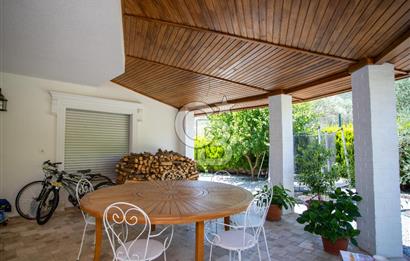 İzmir, Kemalpaşa, Çiniliköy 6+1 Satılık Villa
