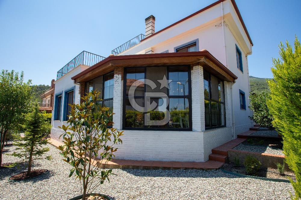 İzmir, Kemalpaşa, Çiniliköy 6+1 Satılık Villa