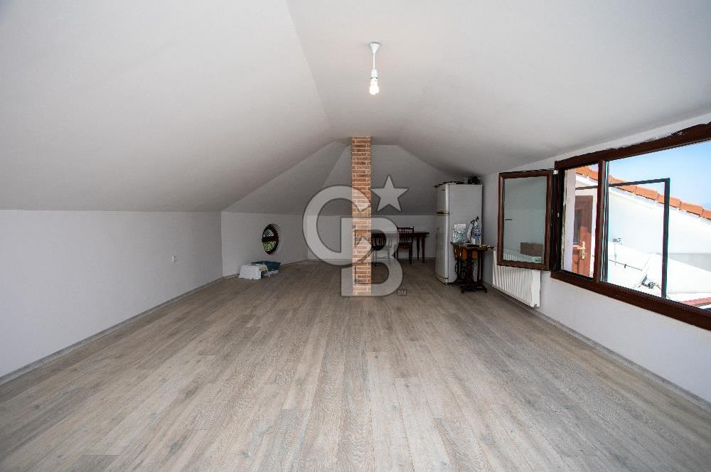 İzmir, Kemalpaşa, Çiniliköy 6+1 Satılık Villa