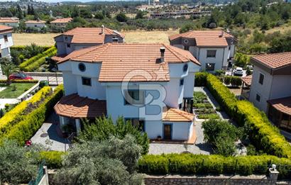 İzmir, Kemalpaşa, Çiniliköy 6+1 Satılık Villa