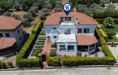 İzmir, Kemalpaşa, Çiniliköy 6+1 Satılık Villa