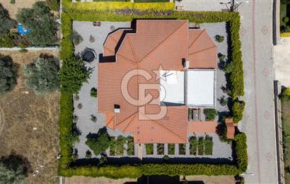 İzmir, Kemalpaşa, Çiniliköy 6+1 Satılık Villa