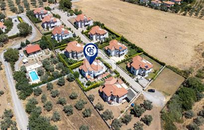İzmir, Kemalpaşa, Çiniliköy 6+1 Satılık Villa