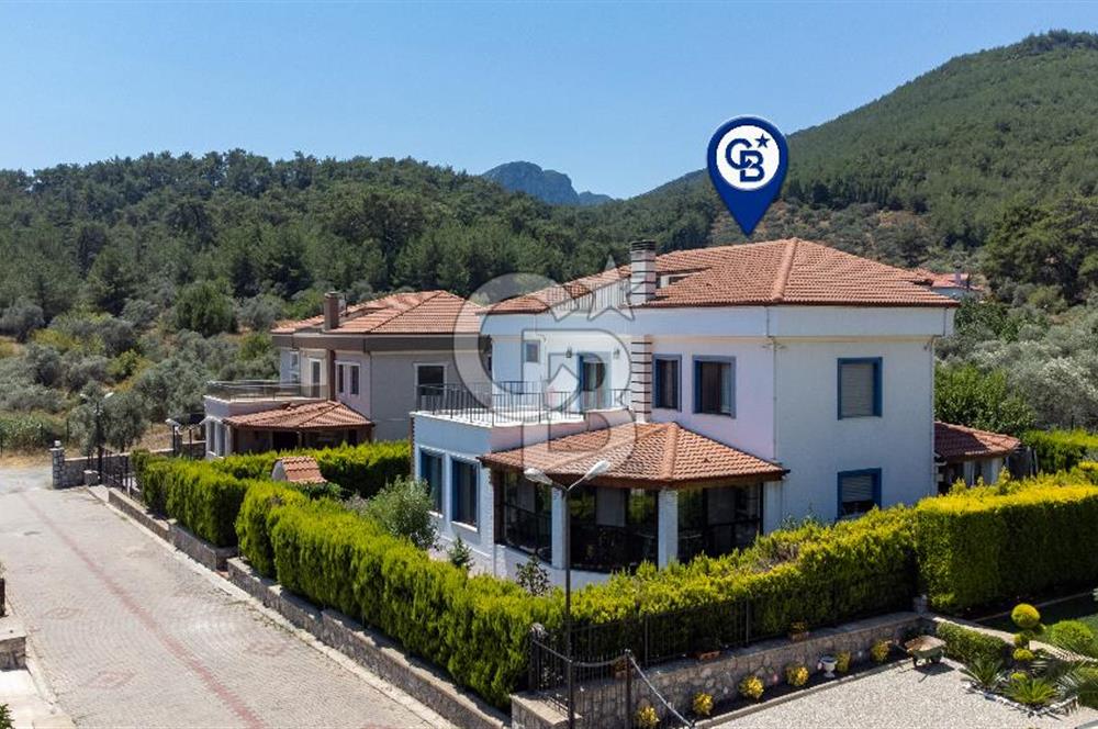 İzmir, Kemalpaşa, Çiniliköy 6+1 Satılık Villa
