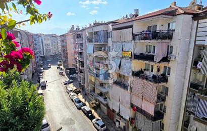 Çınara Yakın Cadde Üzeri 100 M² Ara Kat 2+1 Satılık Daire