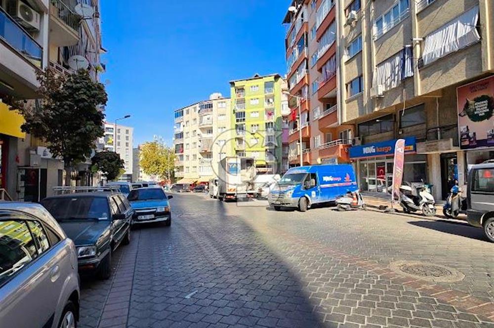 Çınara Yakın Cadde Üzeri 100 M² Ara Kat 2+1 Satılık Daire