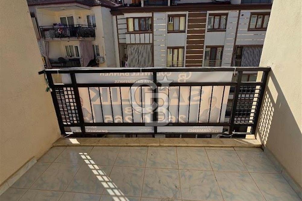 Çınara Yakın Cadde Üzeri 100 M² Ara Kat 2+1 Satılık Daire
