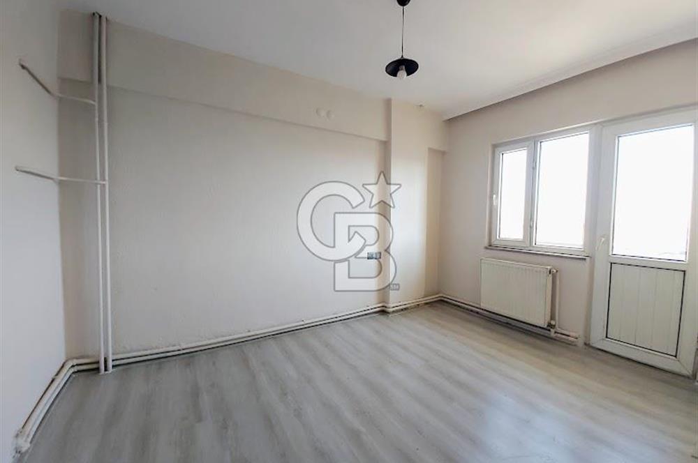 Çınara Yakın Cadde Üzeri 100 M² Ara Kat 2+1 Satılık Daire