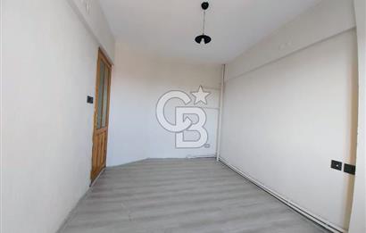 Çınara Yakın Cadde Üzeri 100 M² Ara Kat 2+1 Satılık Daire